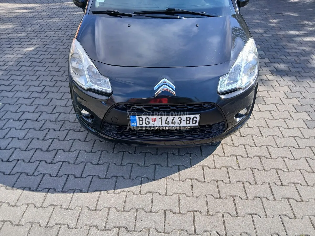 Citroen C3 2011 photo 2