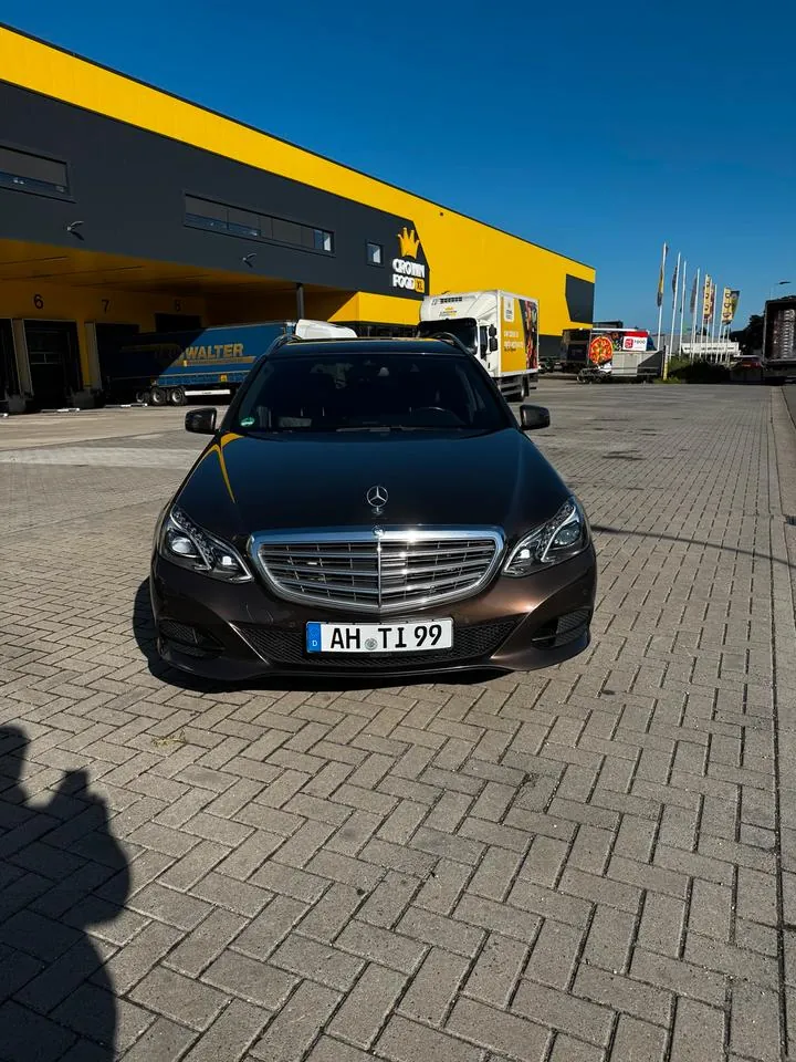 Mercedes-Benz E 220