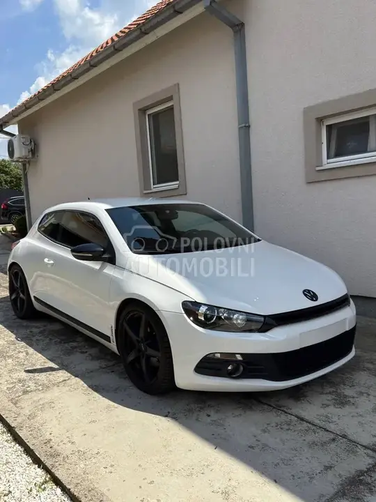 Volkswagen Scirocco 2011 photo 2