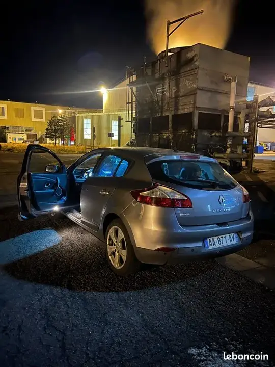 Renault Megane 2009 photo 2