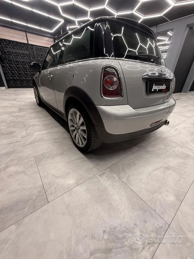 Mini Mini 2011 photo 4
