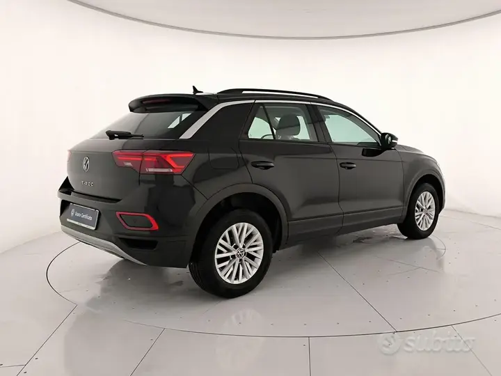 Volkswagen T-Roc 2025 photo 2