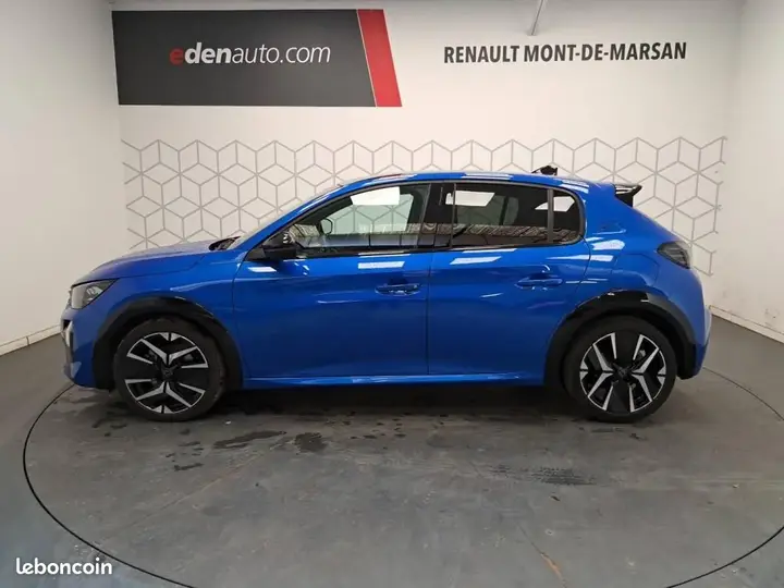Peugeot 208 2025 photo 2