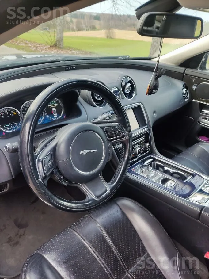 Jaguar Xj 2010 photo 5
