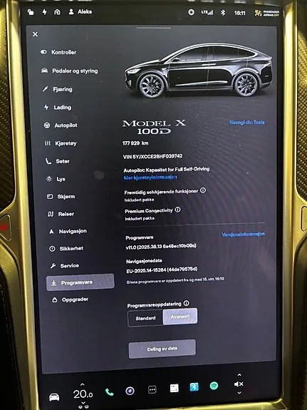 Tesla Model X 2017 photo 2