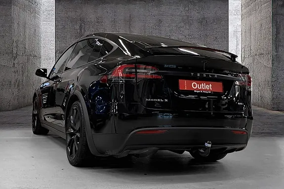 Tesla Model X 2017 photo 4