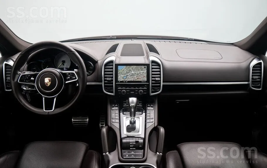 Porsche Cayenne 2015 photo 2