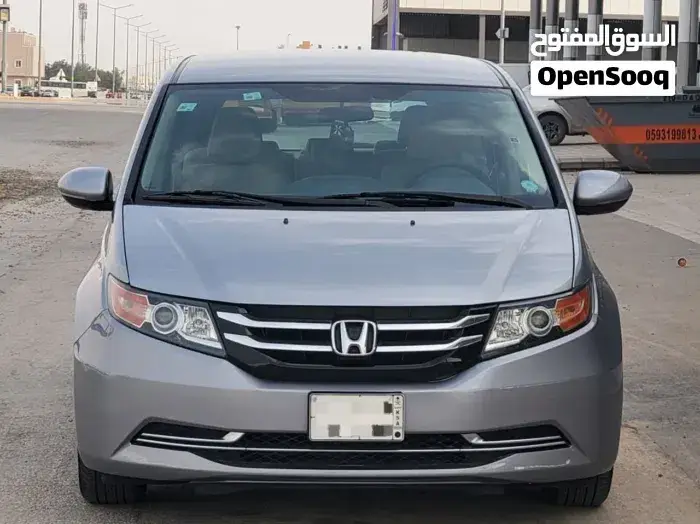 Honda Odyssey 2016 photo 2