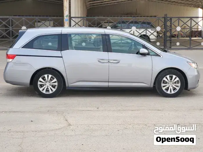 Honda Odyssey 2016 photo 3