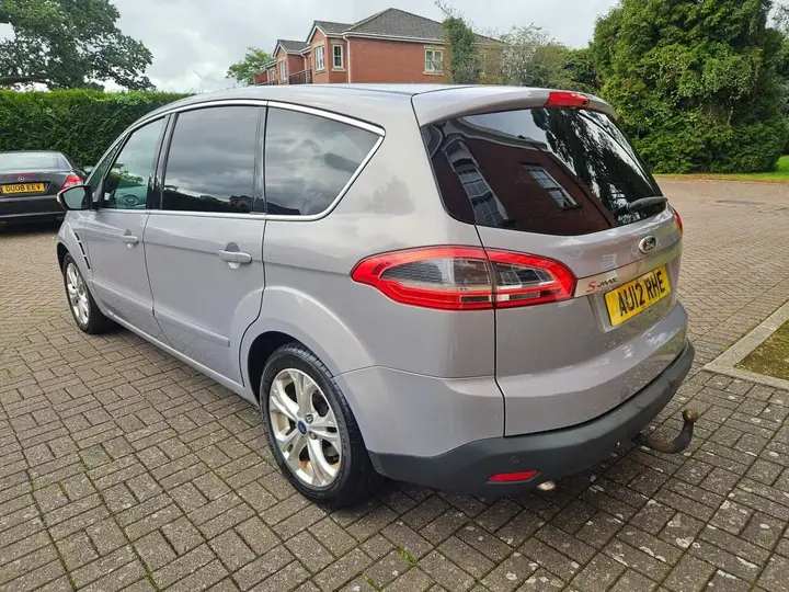 Ford S-Max 2012 photo 5