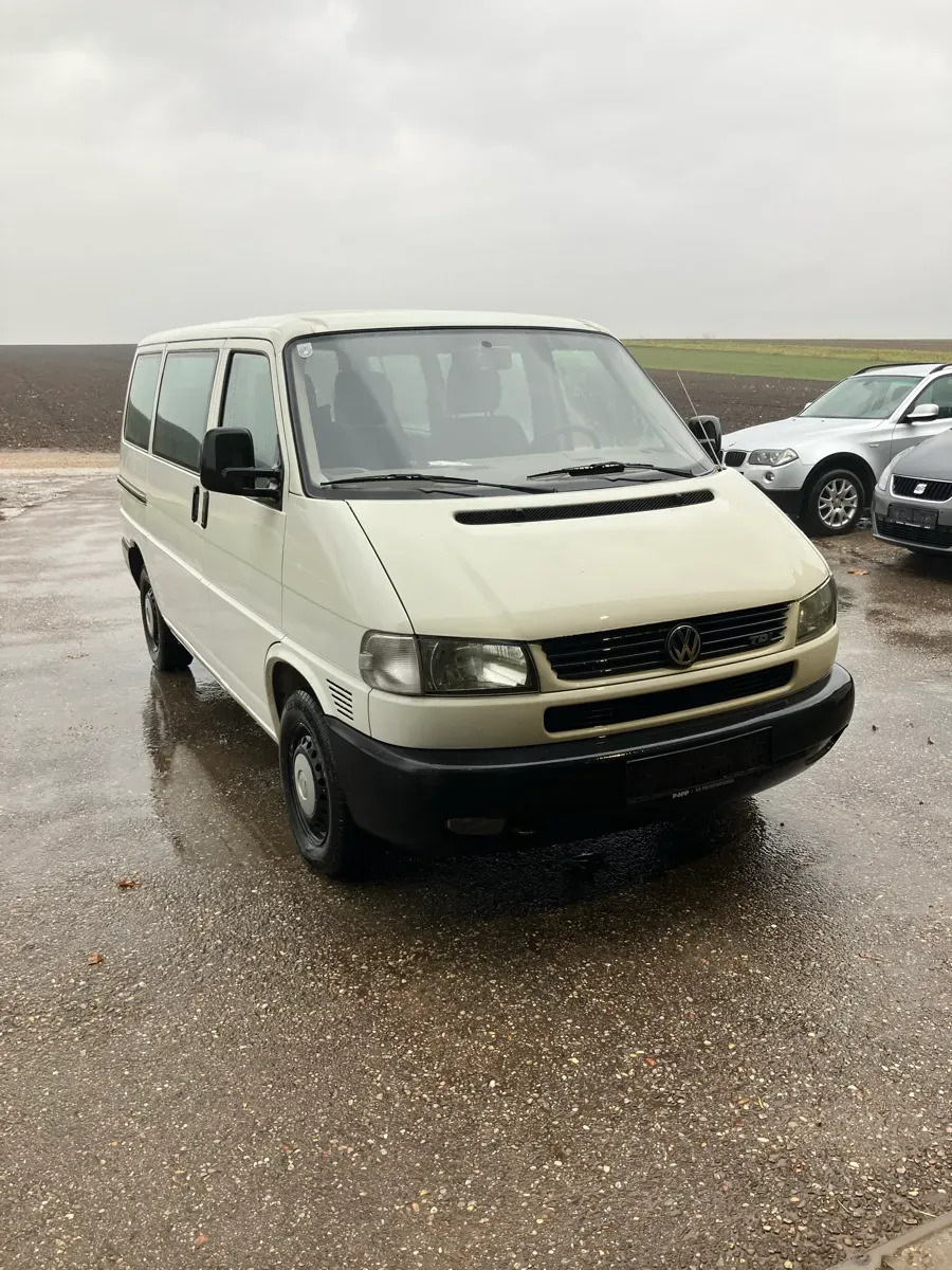 Volkswagen T4 2003 photo 2
