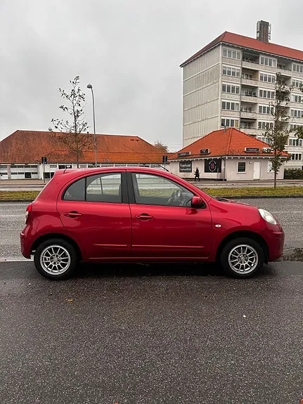 Nissan Micra 2011 photo 4