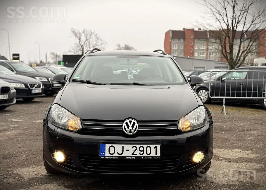 Volkswagen Golf 2011 photo 3
