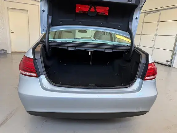Mercedes-Benz E200 2014 photo 5