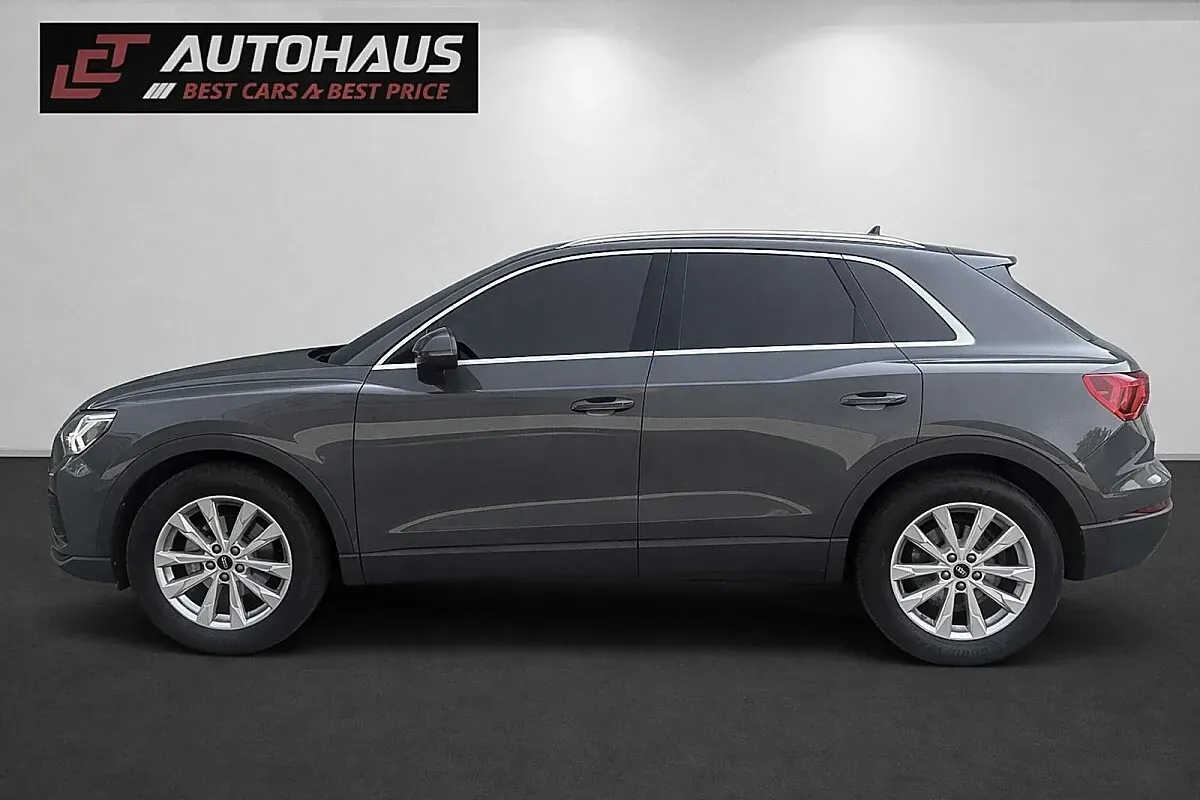 Audi Q3 2023 photo 2