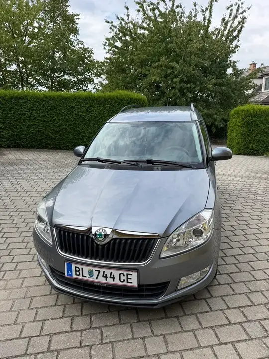 Skoda Roomster 2013 photo 3