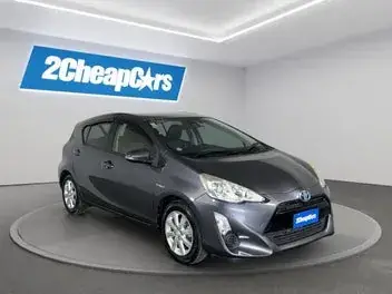 Toyota Aqua 2015 photo 4