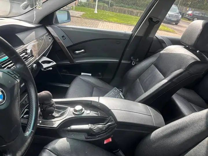 BMW 520I E60
