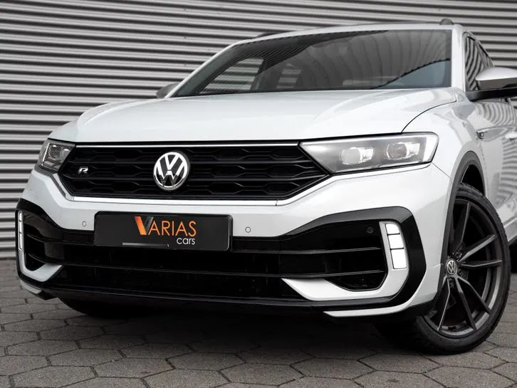Volkswagen T-Roc 2020 photo 2