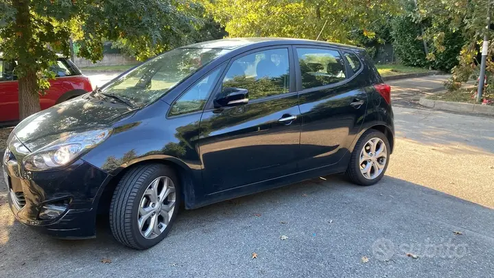 Hyundai Ix20 2012 photo 2