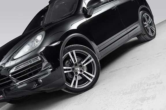 Porsche Cayenne 2013 photo 3