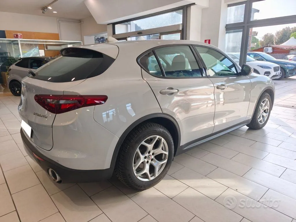 Alfa Romeo Stelvio 2021 photo 5