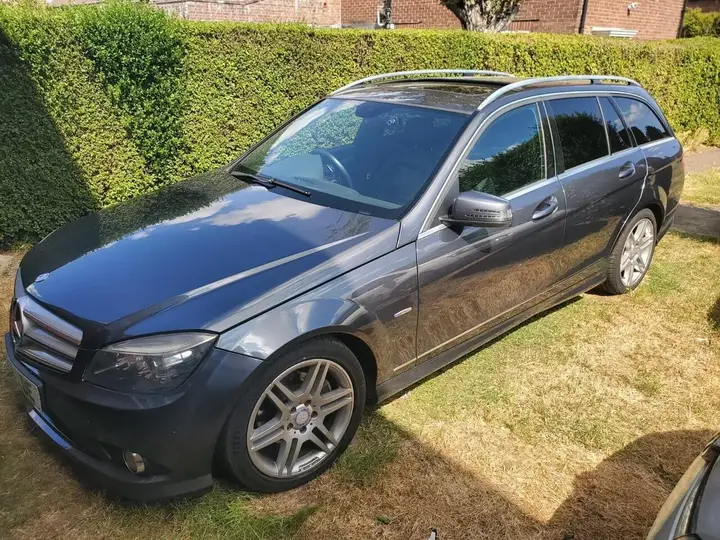 Mercedes-Benz C-Class 2010 photo 4