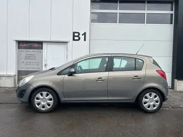 Opel Corsa 2011 photo 2
