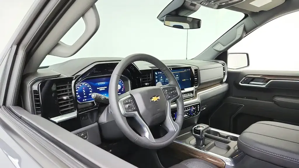 Chevrolet Silverado 1500 2026 photo 3