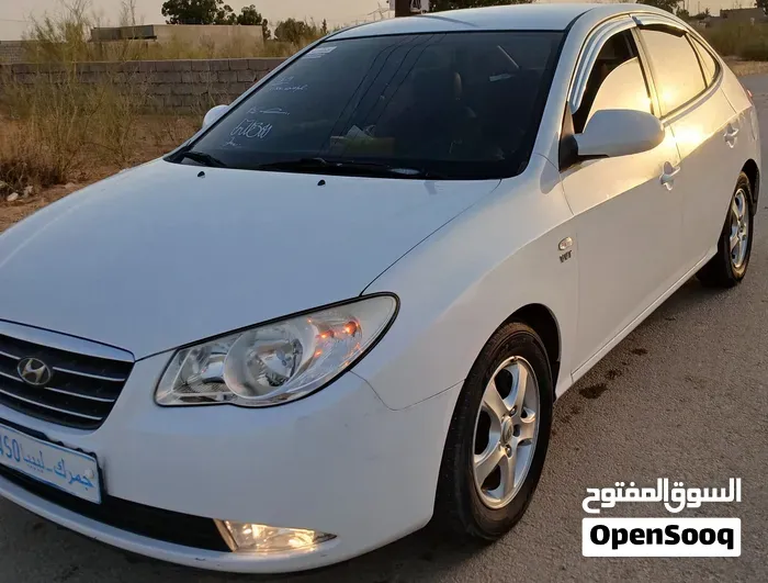 Hyundai Avante 2009 photo 2