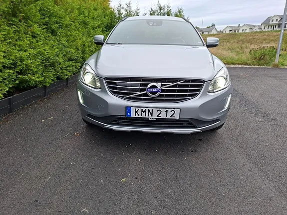 Volvo Xc60 2017 photo 2