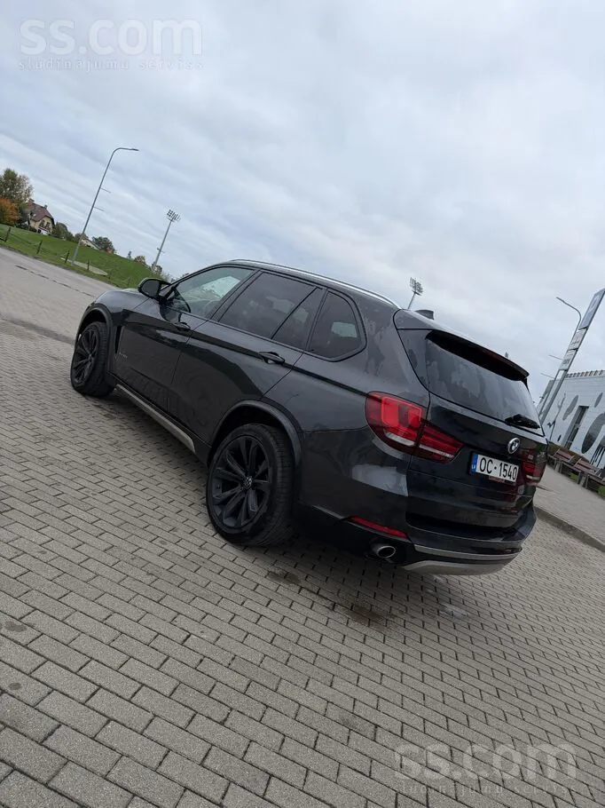 BMW X5 2014 photo 2