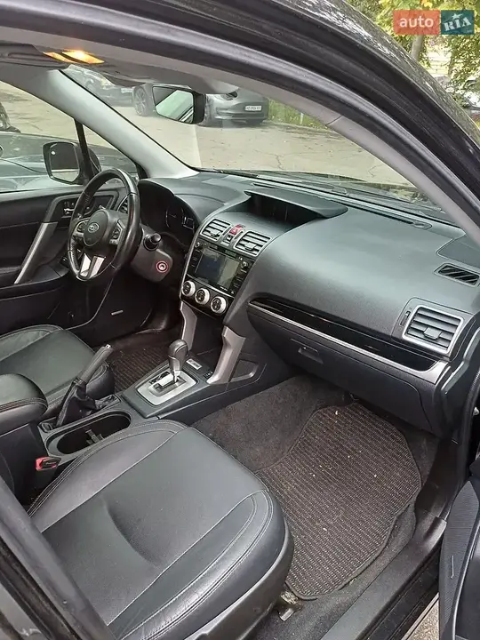 Subaru Forester 2017 photo 2