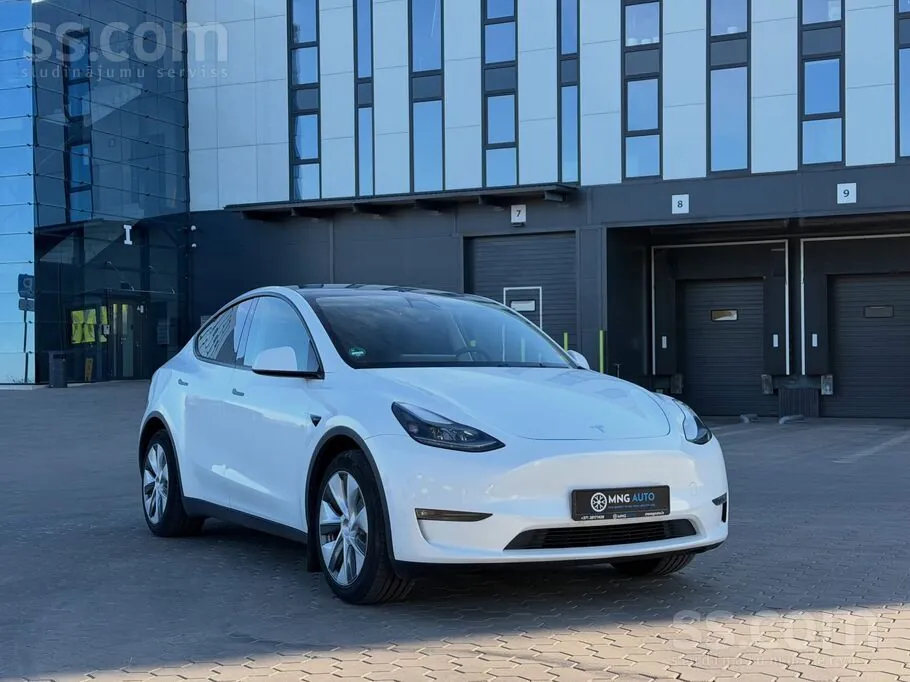 Tesla Model Y