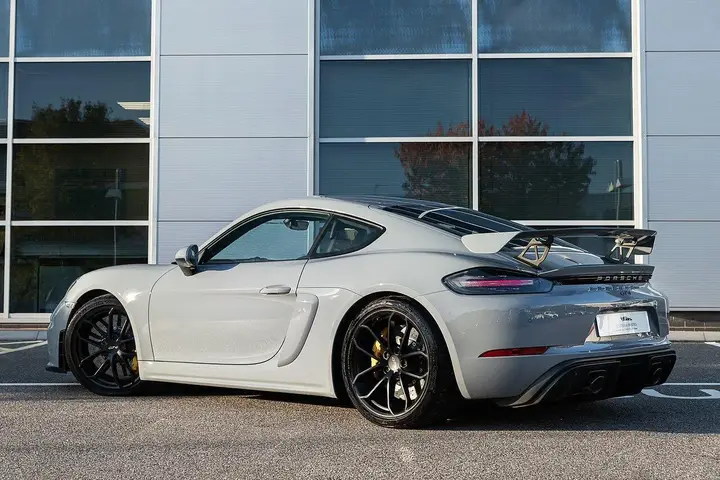 Porsche 718 Cayman 2022 photo 2