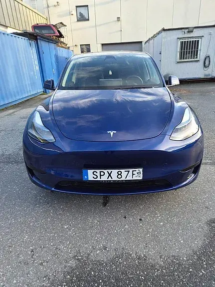 Tesla Model Y 2023 photo 3