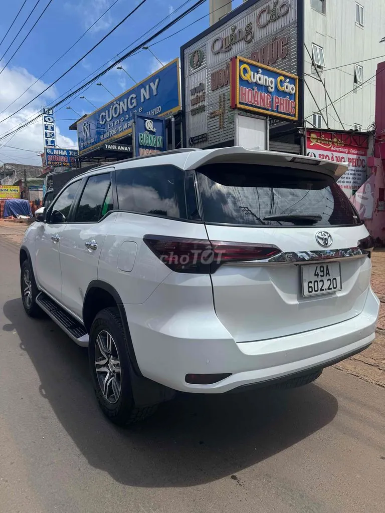 Toyota Fortuner 2022 photo 2