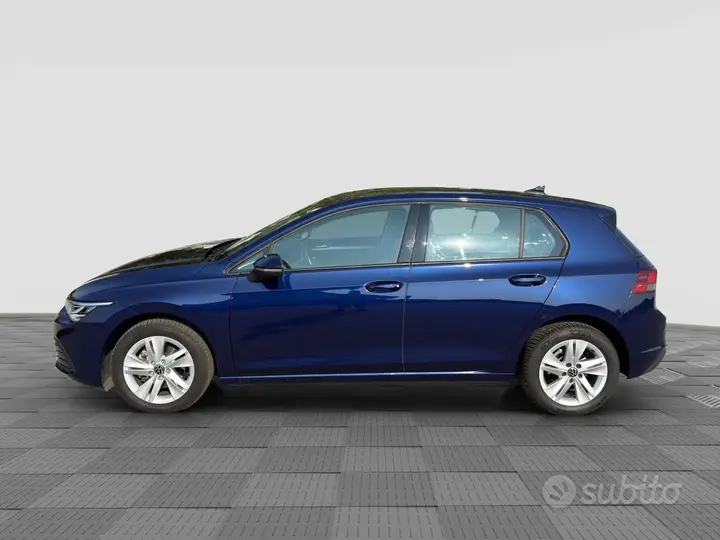 Volkswagen Golf 2023 photo 2