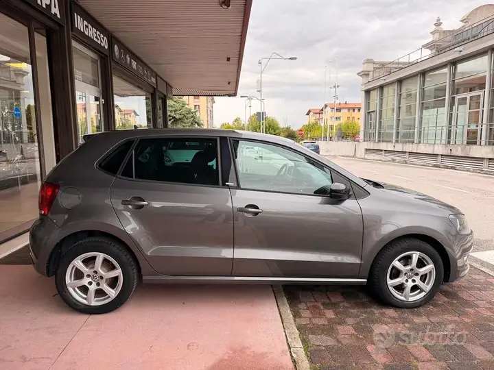 Volkswagen Polo 2011 photo 4
