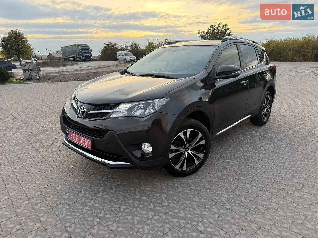 Toyota Rav4 2014 photo 2