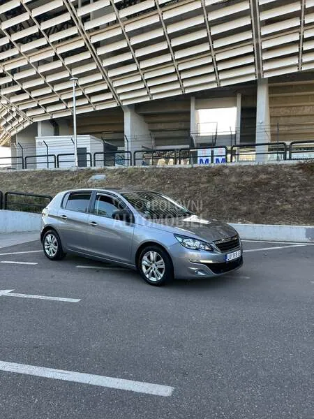 Peugeot 308 2014 photo 2