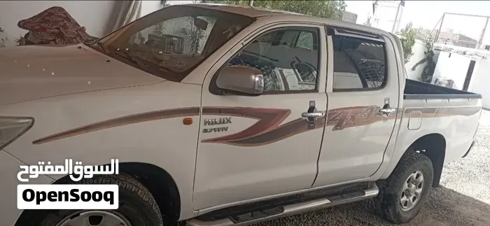 Toyota Hilux 2014 photo 2