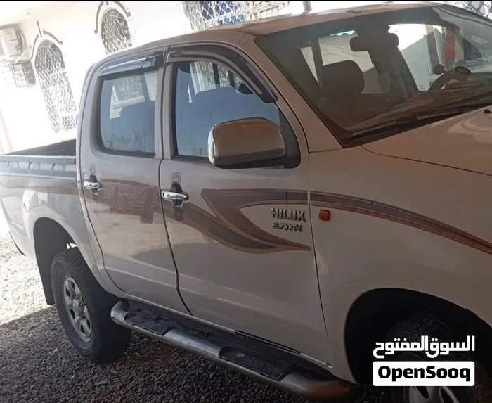 Toyota Hilux 2014 photo 3