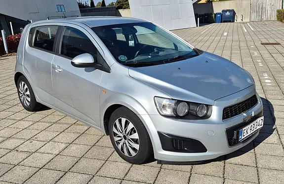 Chevrolet Aveo 2013 photo 3