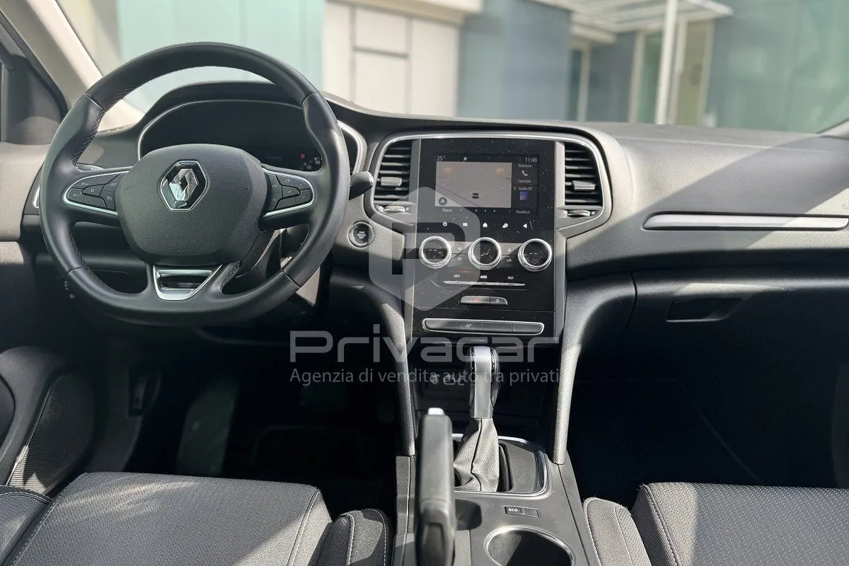 Renault Megane 2022 photo 2