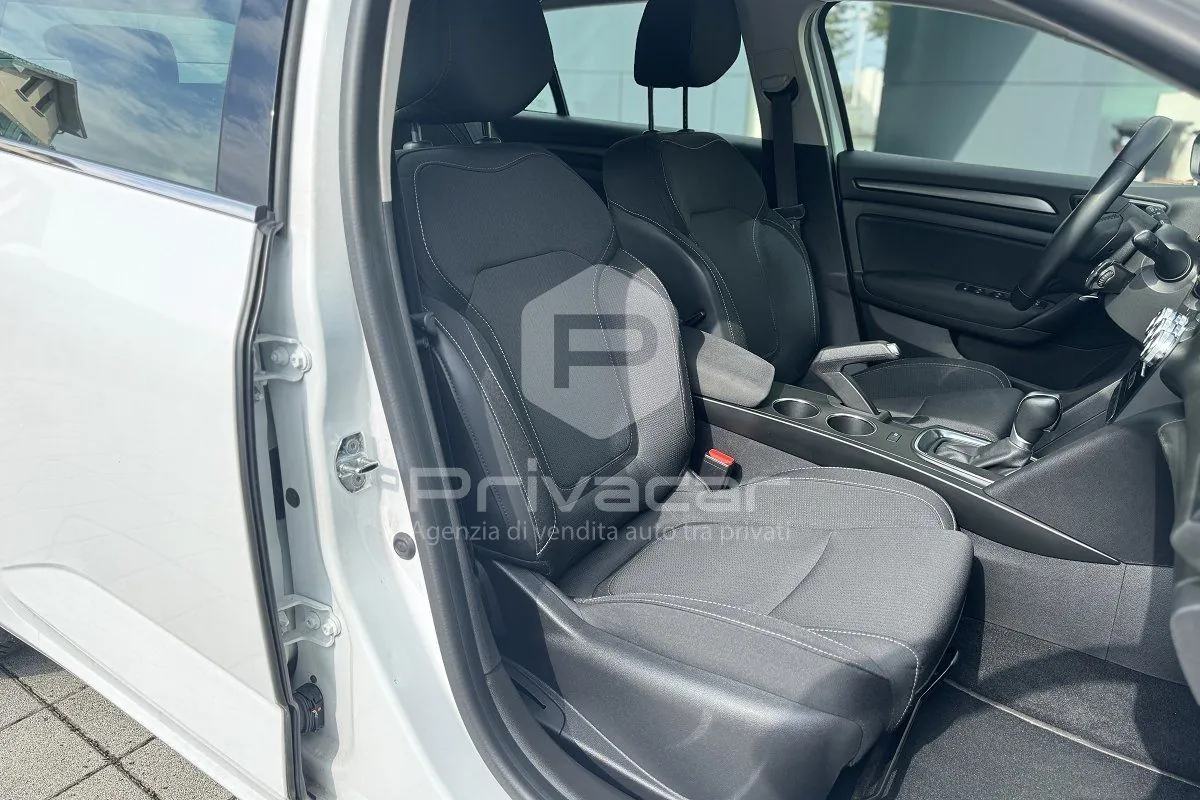 Renault Megane 2022 photo 4