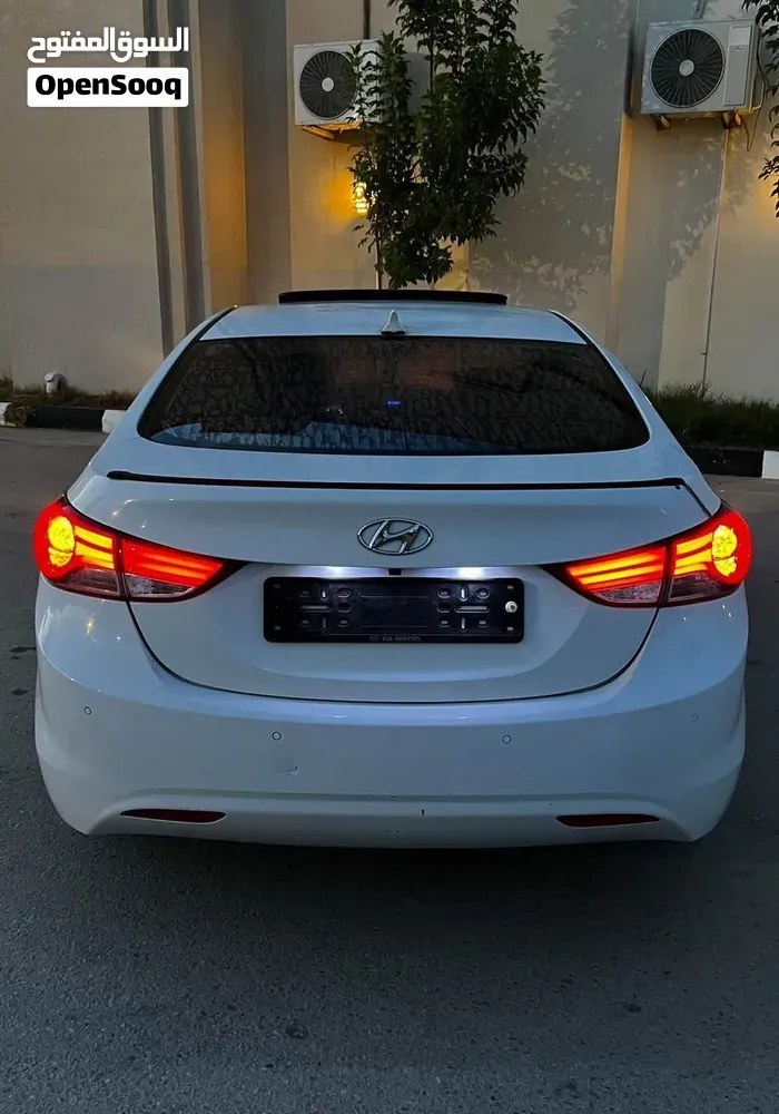 Hyundai Elantra 2013 photo 2