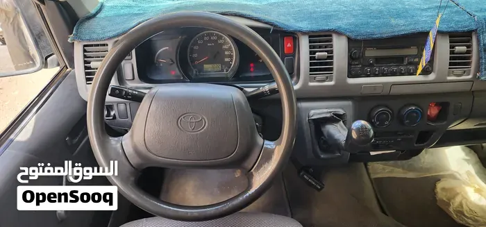 Toyota Hiace 2006 photo 3