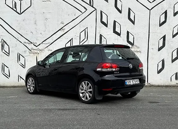 Volkswagen Golf 2012 photo 2
