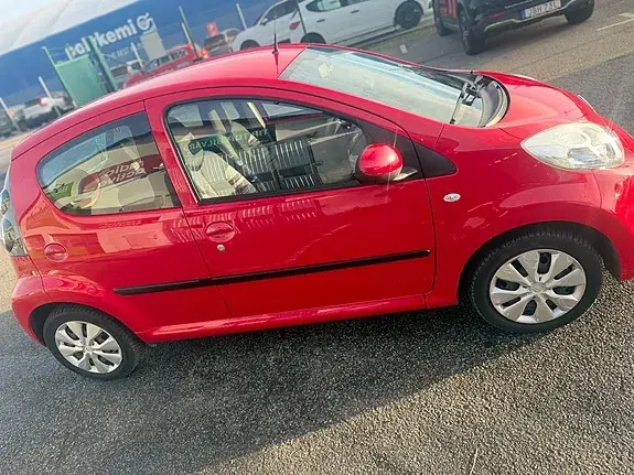 Citroen C1 2012 photo 2